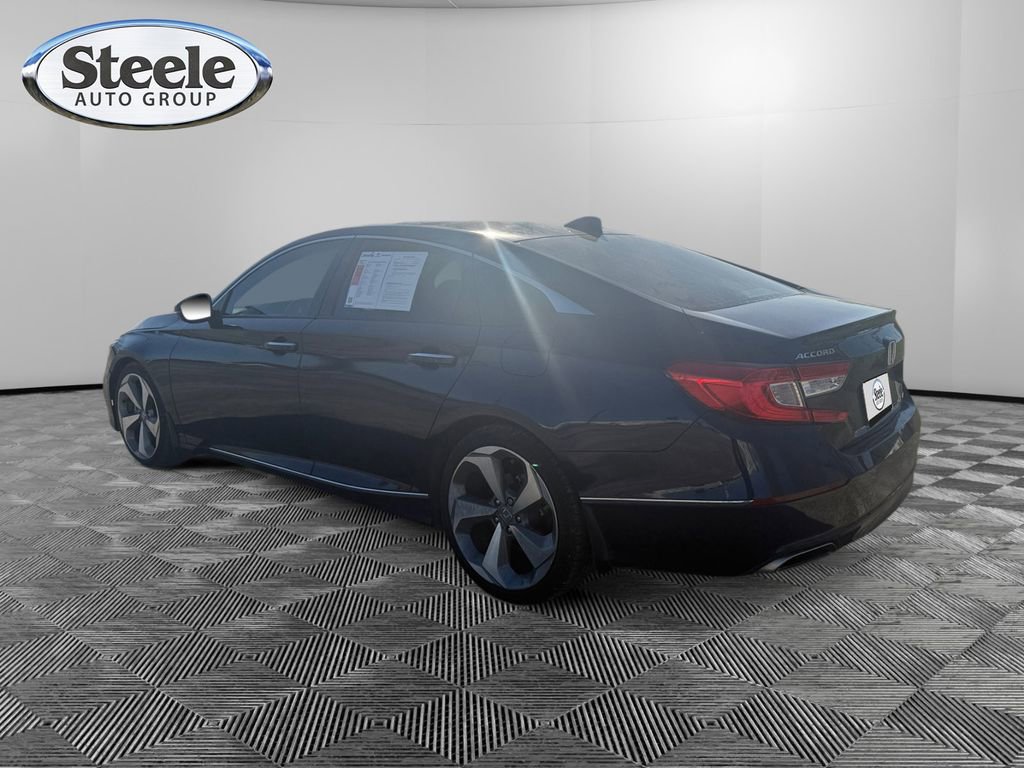 Used 2018 Honda Accord Touring image 3