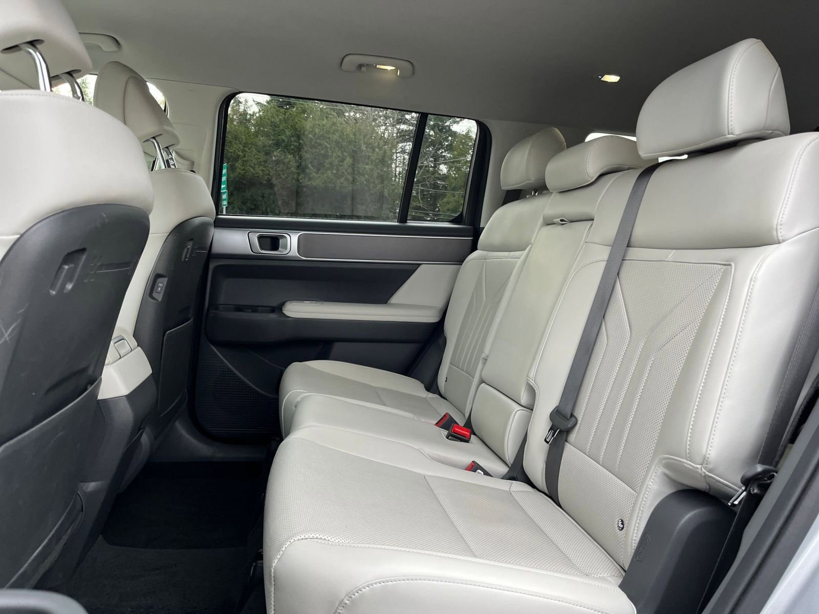 Used 2025 Hyundai Santa Fe SEL image 29