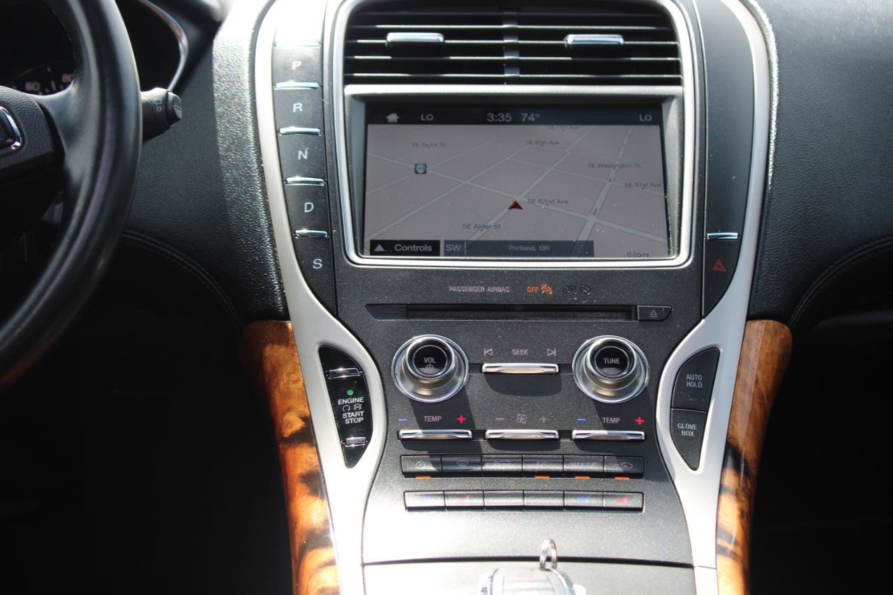 Used 2018 Lincoln MKX Reserve AWD/4WD image 10