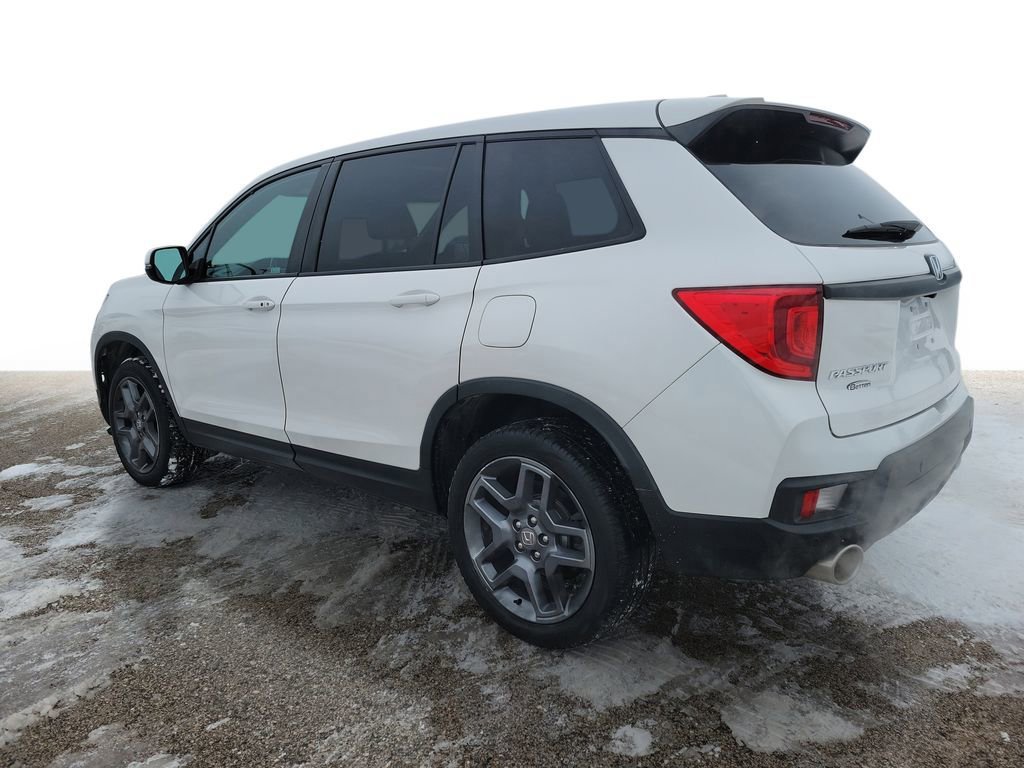 Used 2023 Honda Passport EX-L image 3