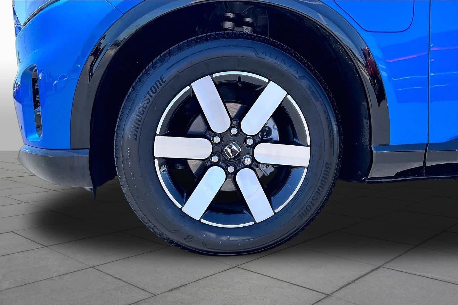 Used 2025 Honda Prologue Touring image 10