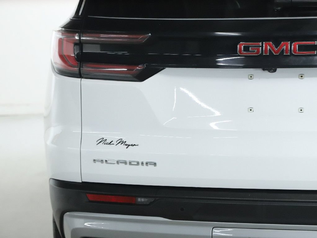 Used 2024 GMC Acadia Elevation FWD image 43