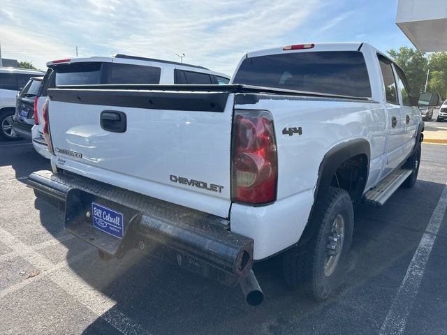 Used 2004 Chevrolet Silverado 2500 LT AWD/4WD image 6