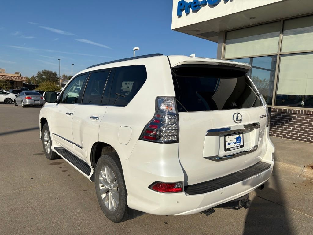 Used 2017 Lexus GX 460 Premium w/ Premium Package image 7