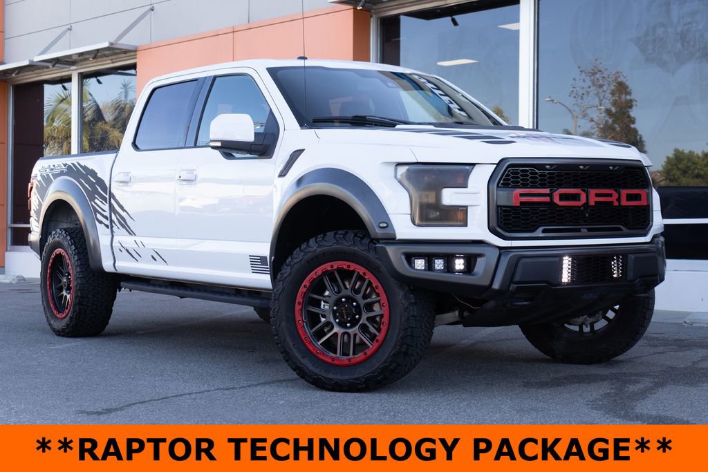 Used 2018 Ford F150 Raptor w/ Equipment Group 802A Luxury AWD/4WD image 2