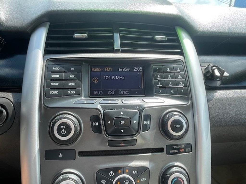 Used 2011 Ford Edge SE w/ 101A Rapid Spec Order Code FWD image 9