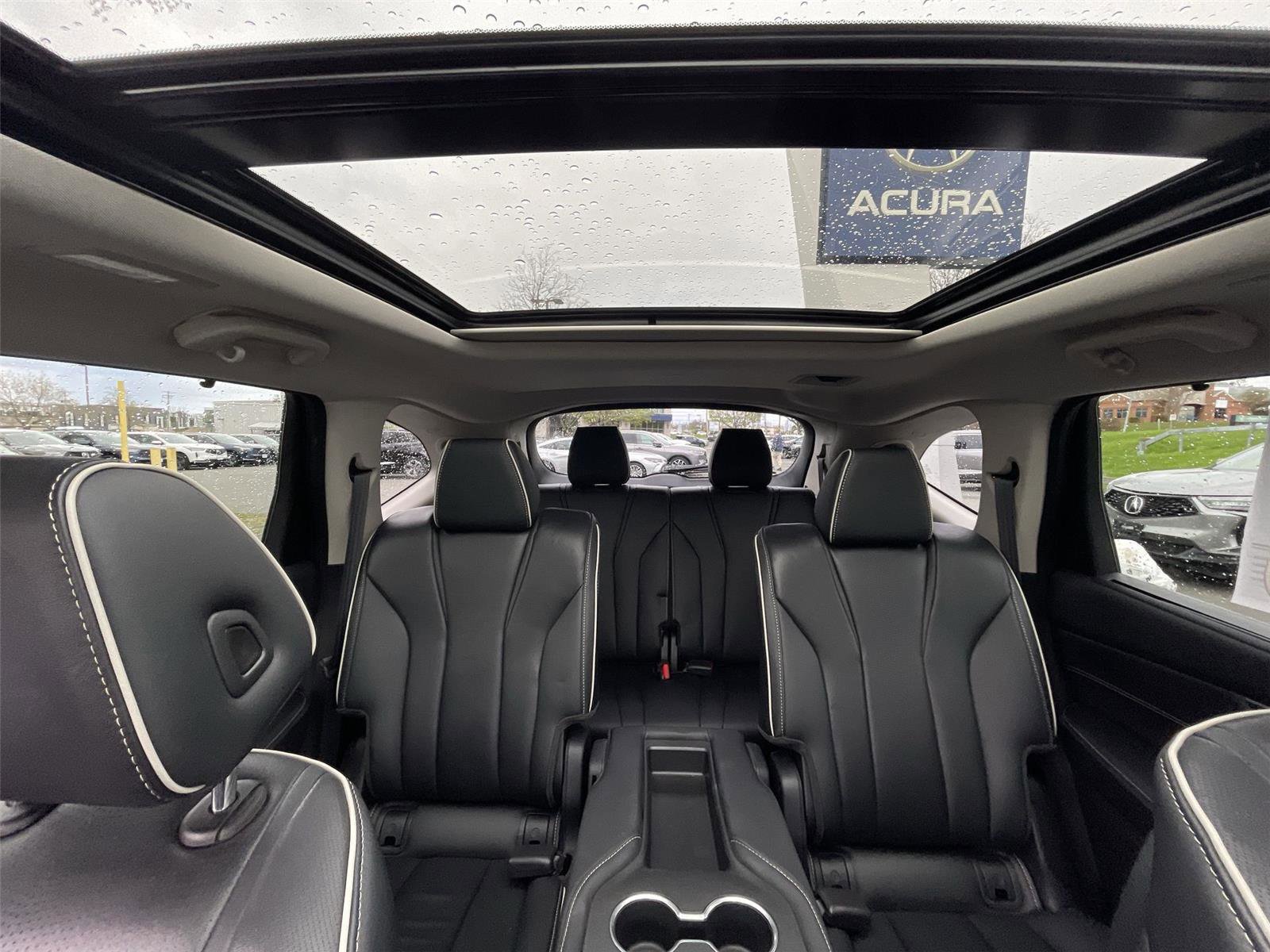 Used 2023 Acura MDX SH-AWD w/ Advance Package image 30