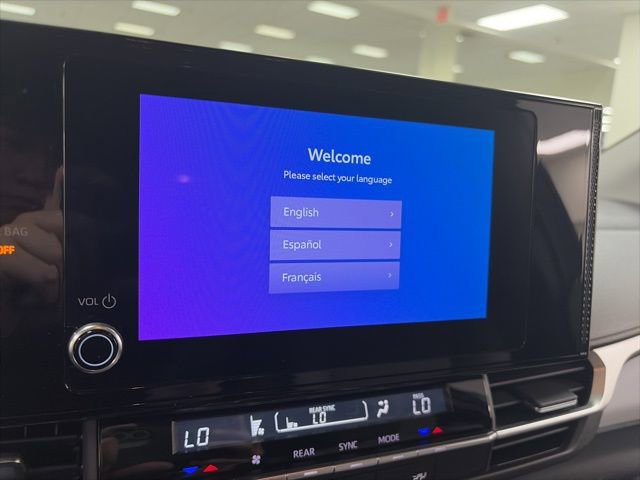 Certified 2025 Toyota Sienna LE image 23