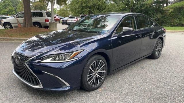Used 2025 Lexus ES 350 w/ Premium Package FWD image 1