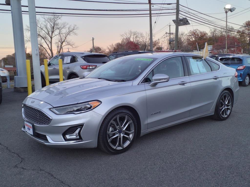 Used 2019 Ford Fusion Titanium image 3