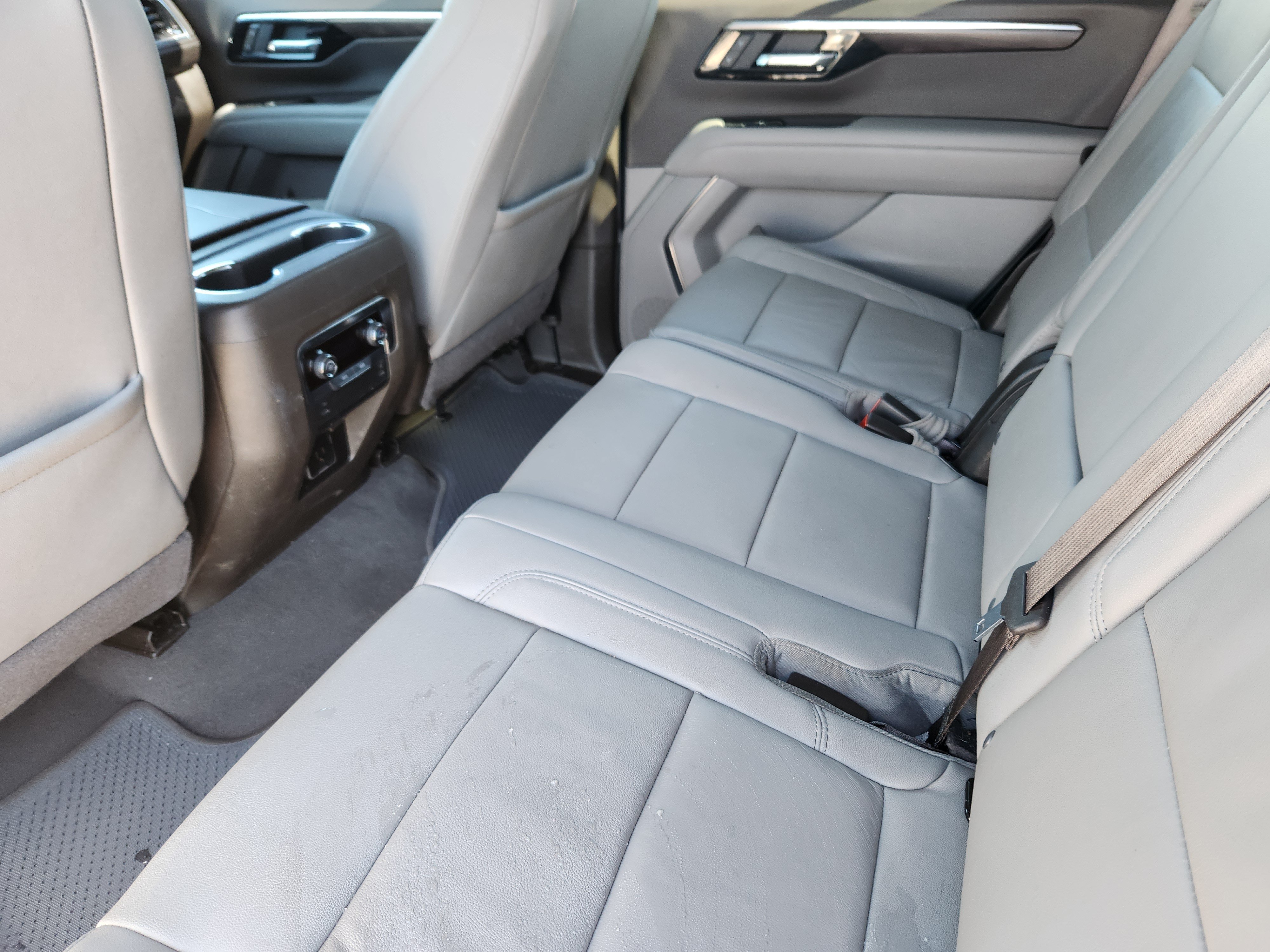 Used 2025 Chevrolet Tahoe LT AWD/4WD image 20