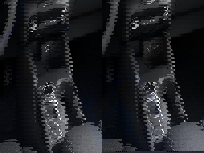 New 2025 Ford Escape SE image 38