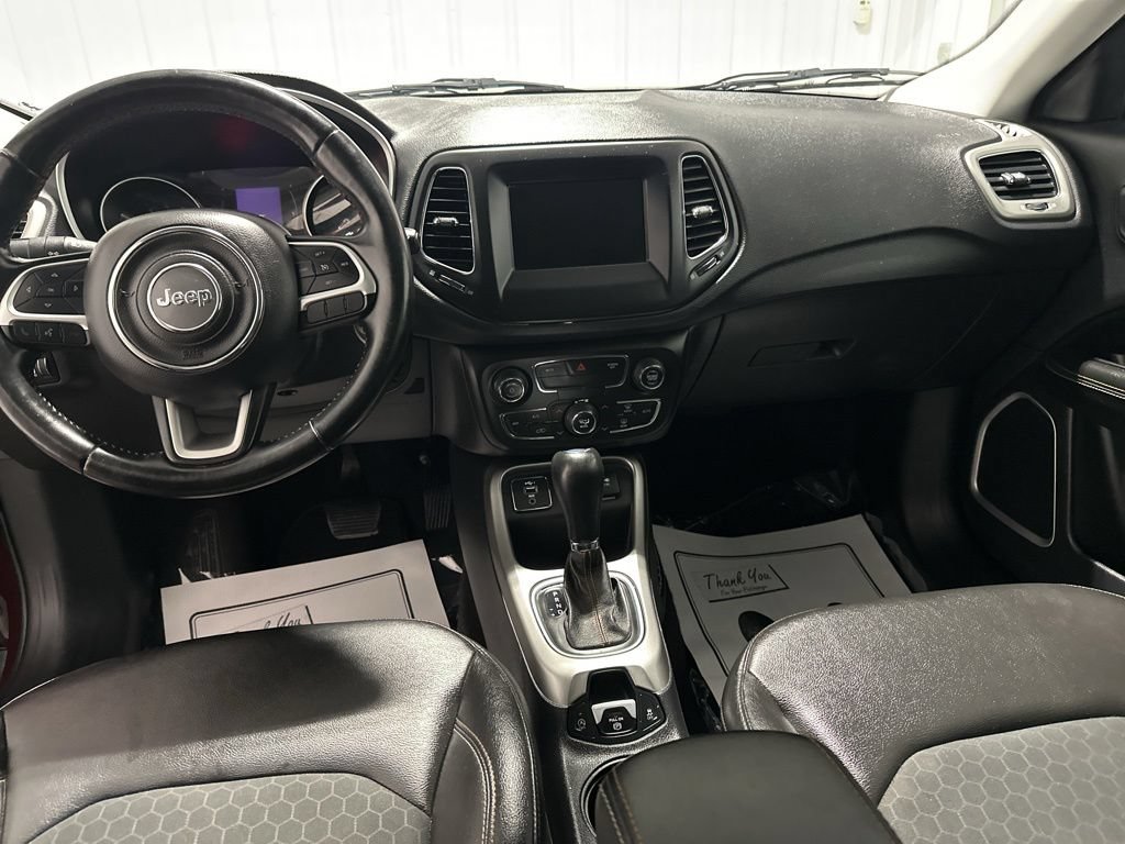 Used 2020 Jeep Compass Latitude FWD image 12