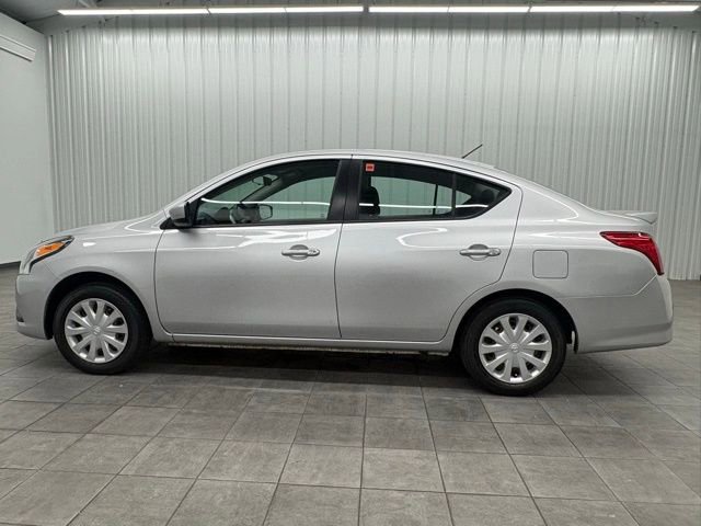 Used 2018 Nissan Versa SV FWD image 6