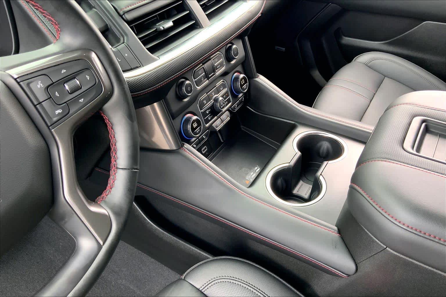 Used 2024 Chevrolet Tahoe RST w/ Luxury Package AWD/4WD image 30
