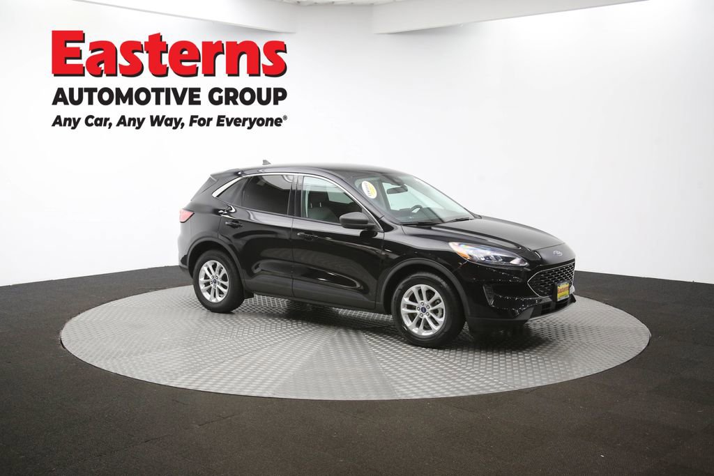 Used 2022 Ford Escape SE image 47