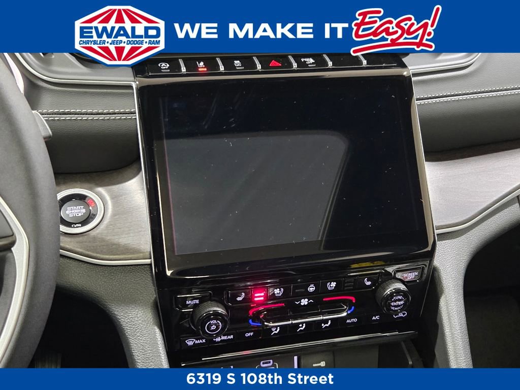 New 2025 Jeep Grand Cherokee Limited image 4