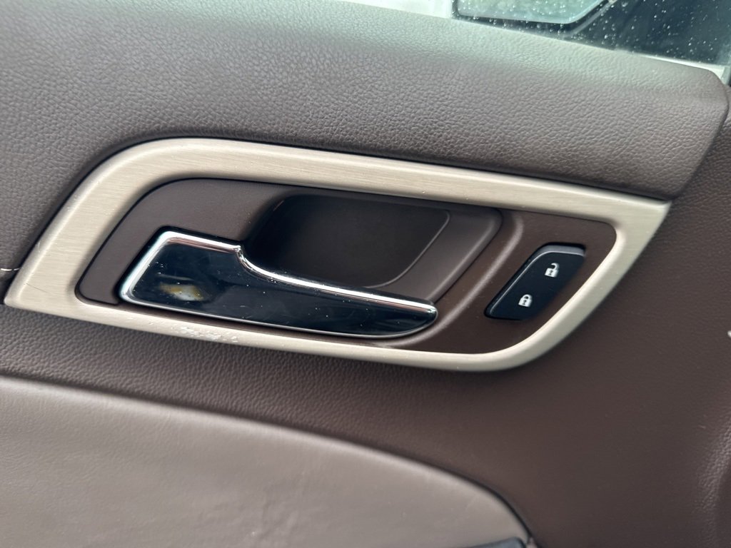 Used 2015 GMC Yukon XL Denali w/ Premium Package image 30