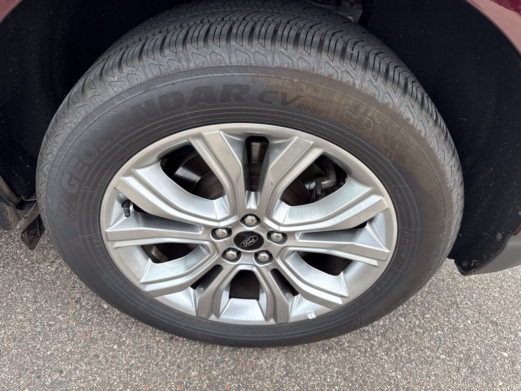 Used 2024 Ford Edge Titanium AWD/4WD image 22