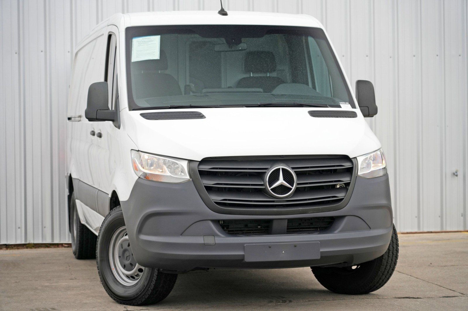 Used 2021 Mercedes-Benz Sprinter 2500 w/ Driver Convenience Package image 2