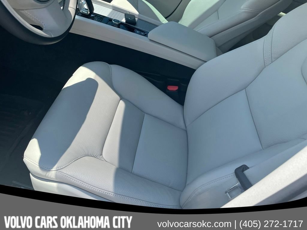 Certified 2026 Volvo V60 B5 Cross Country Plus w/ Climate Package AWD/4WD image 10