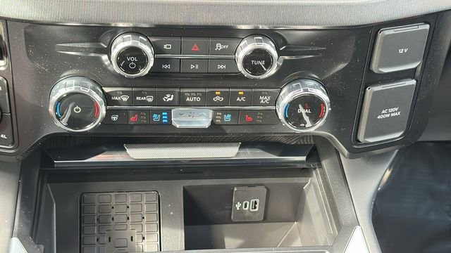New 2025 Ford F350 Platinum w/ FX4 Off-Road Package image 23