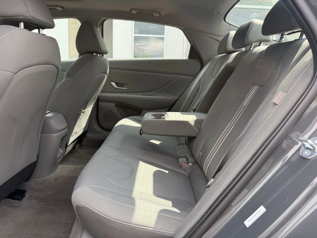 Used 2025 Hyundai Elantra SEL FWD image 20