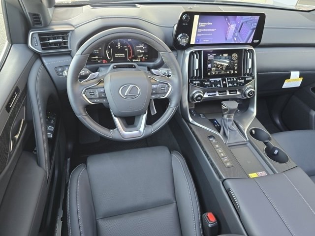 New 2026 Lexus LX 600 4WD w/ Luxury Package image 4