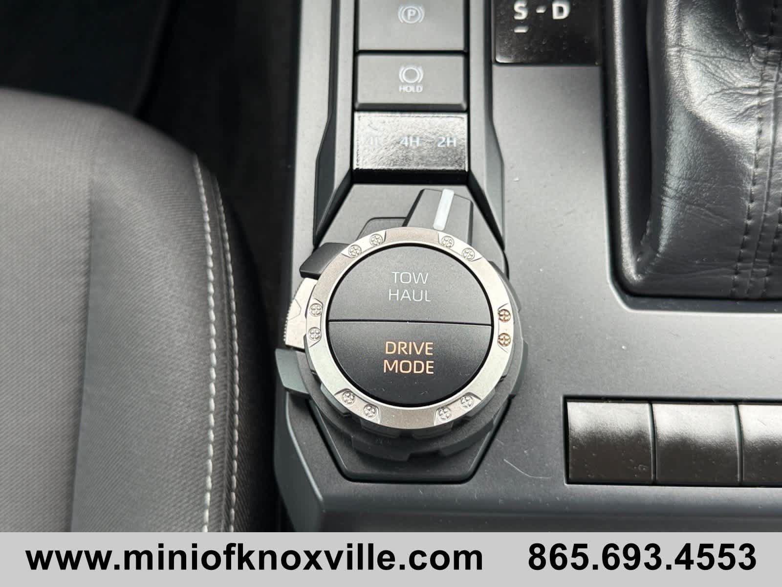 Used 2024 Toyota Tacoma TRD Sport AWD/4WD image 25