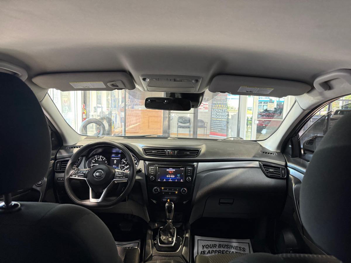 Used 2021 Nissan Rogue Sport S FWD image 17