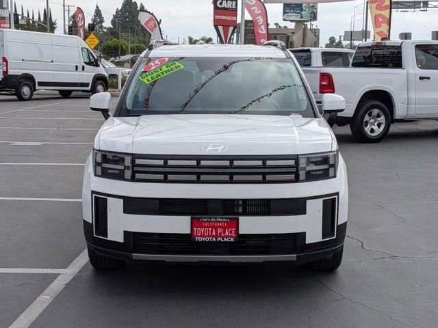 Used 2025 Hyundai Santa Fe SEL image 2