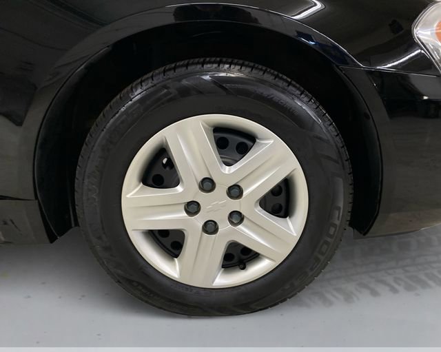 Used 2009 Chevrolet Impala LS FWD image 15
