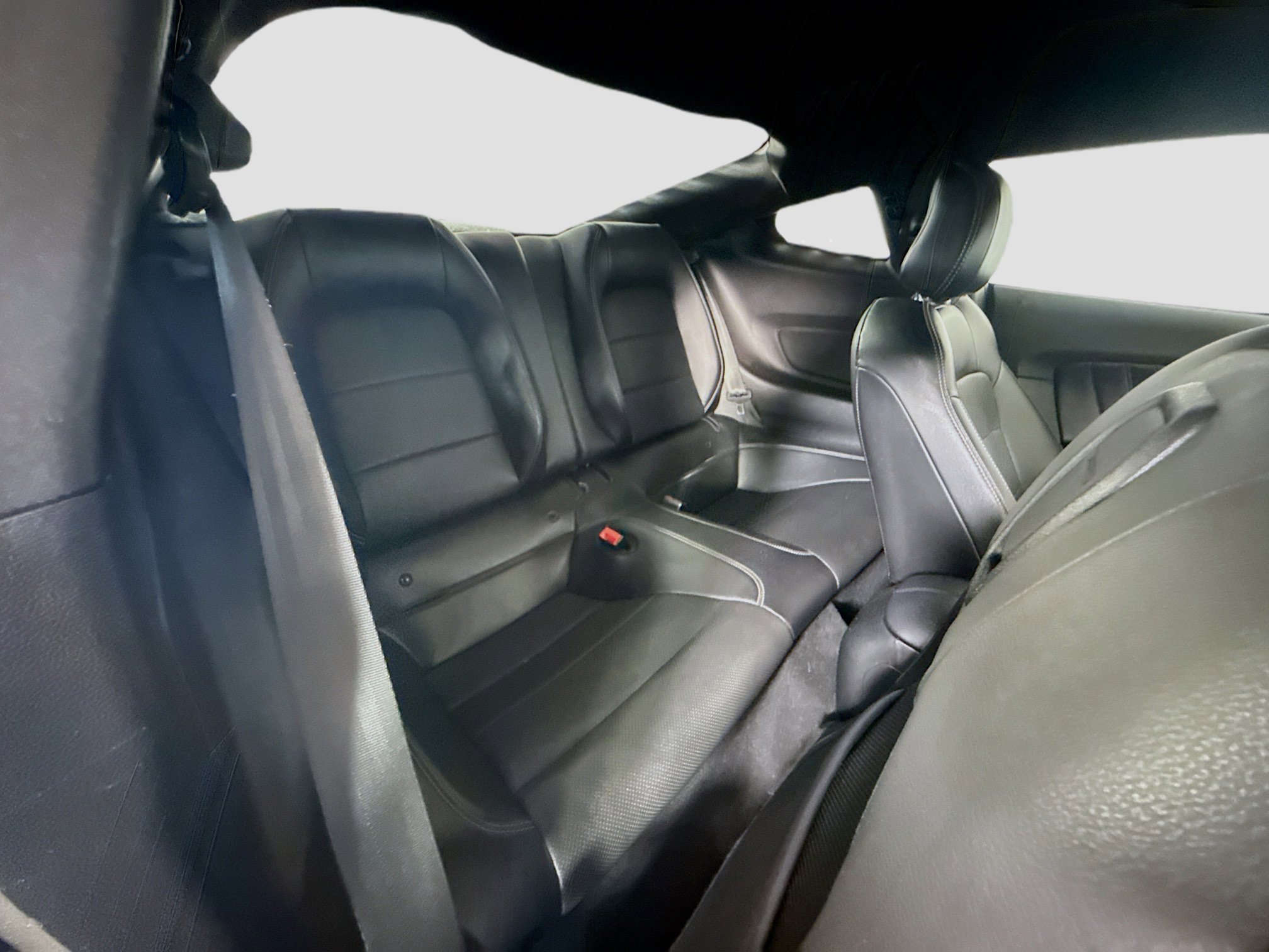 Used 2020 Ford Mustang Premium RWD image 26