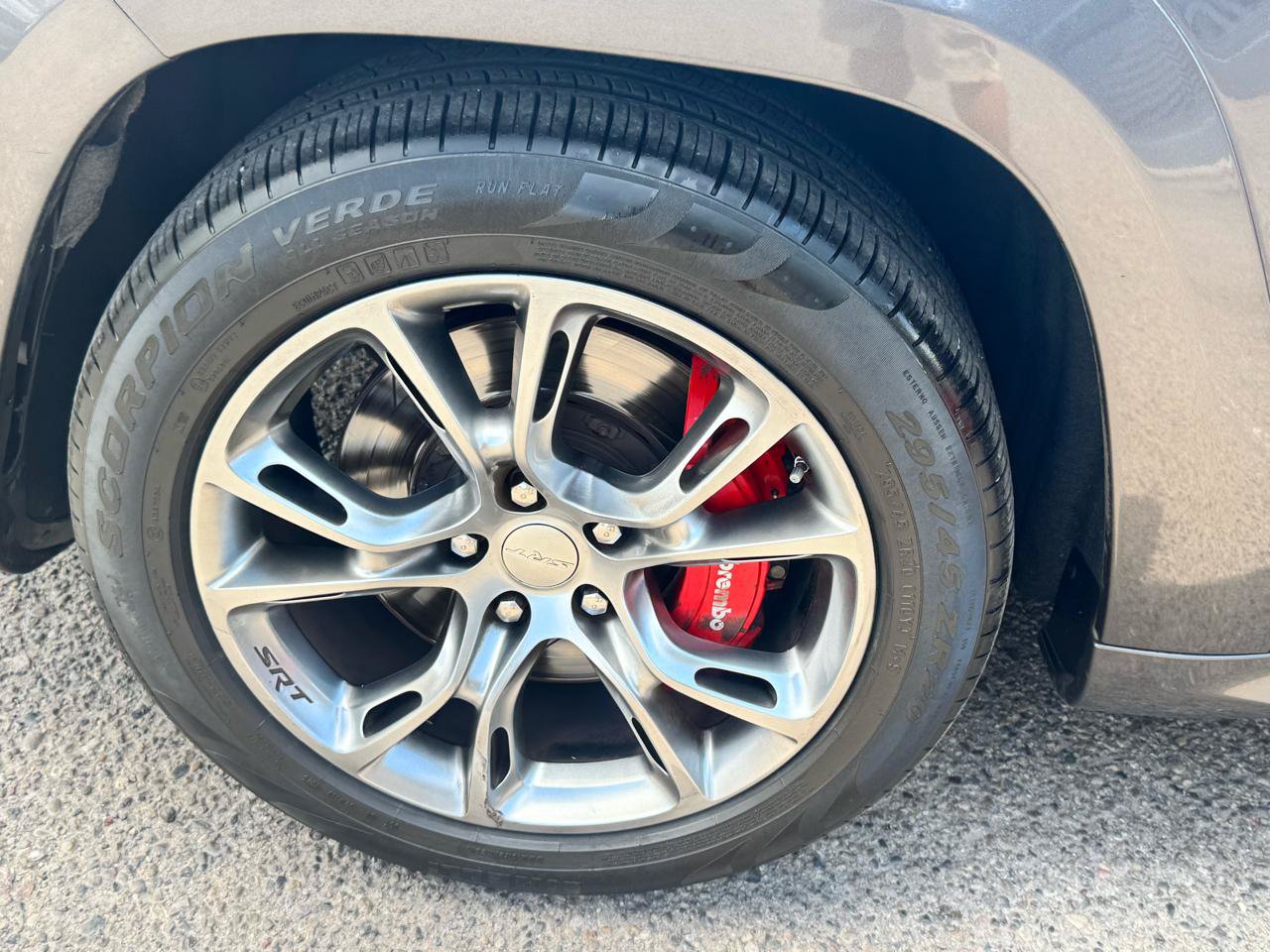 Used 2018 Jeep Grand Cherokee SRT AWD/4WD image 12