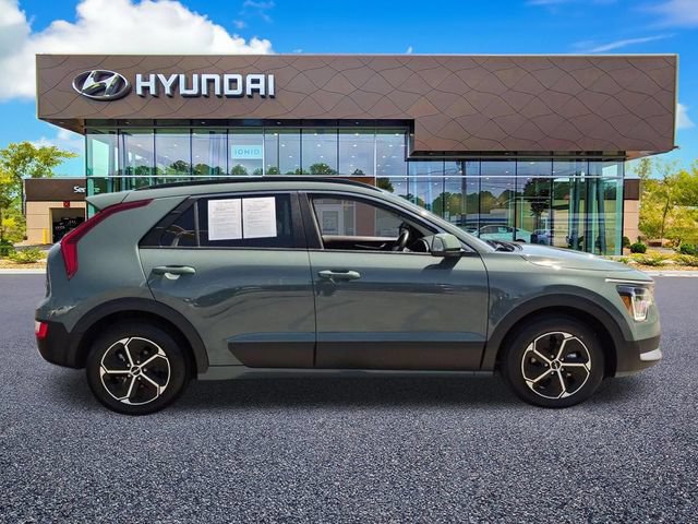 Used 2024 Kia Niro EX FWD image 5