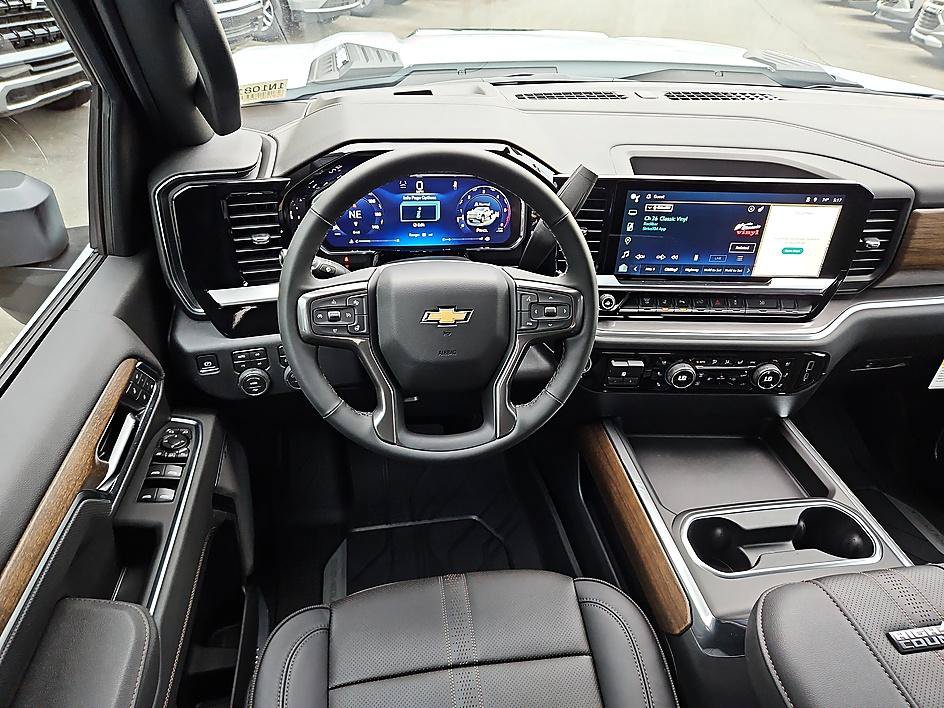 New 2026 Chevrolet Silverado 3500 High Country AWD/4WD image 13