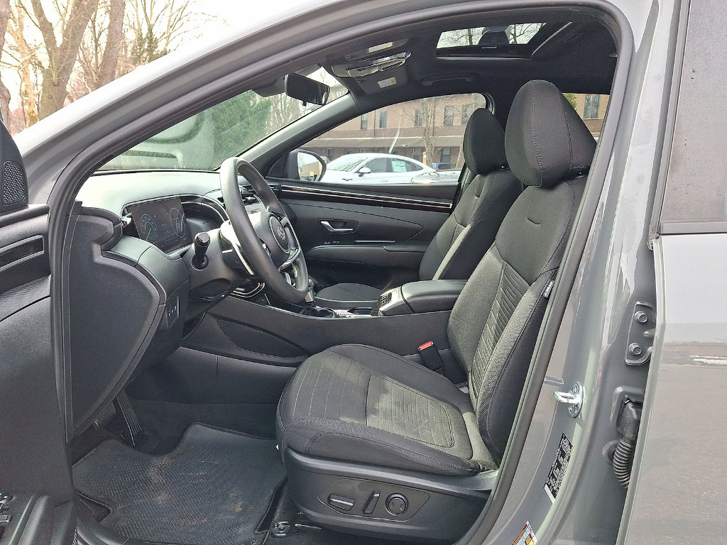 Used 2023 Hyundai Santa Cruz Night image 11