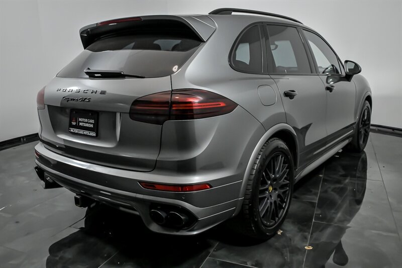 Used 2017 Porsche Cayenne GTS AWD/4WD image 9