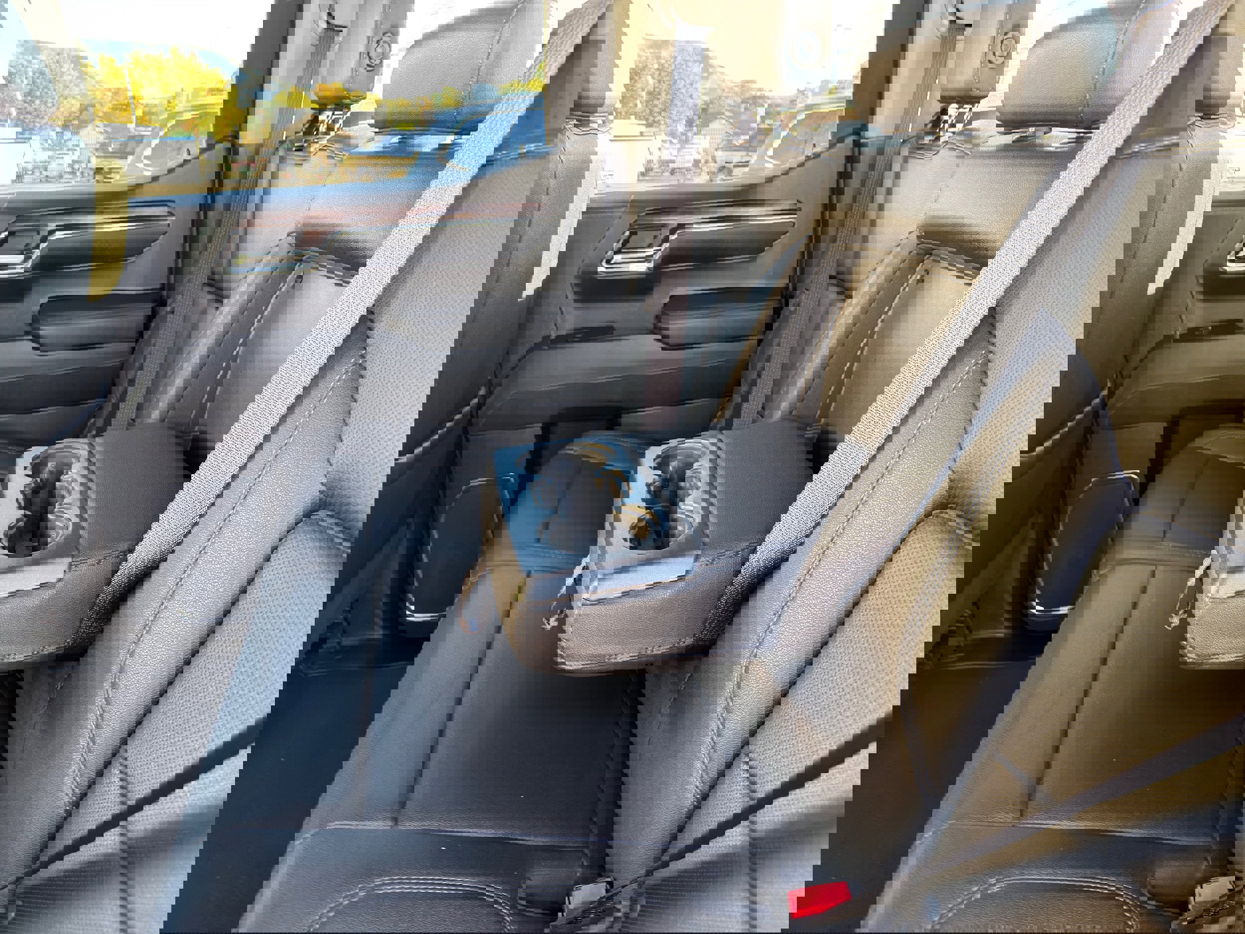 Used 2024 GMC Sierra 1500 SLT image 24