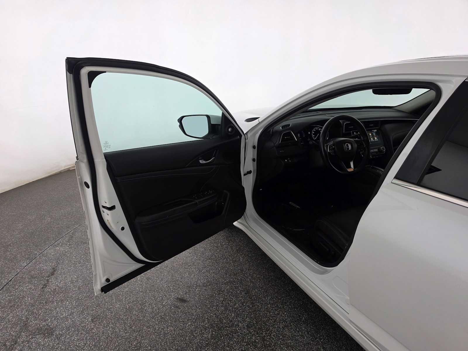 Used 2019 Honda Insight Touring image 19