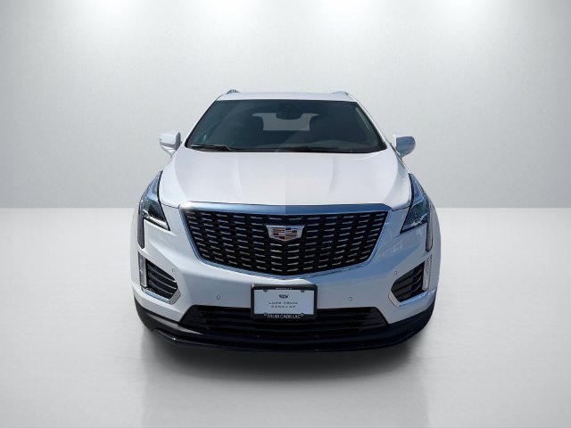 New 2026 Cadillac XT5 Luxury FWD image 2