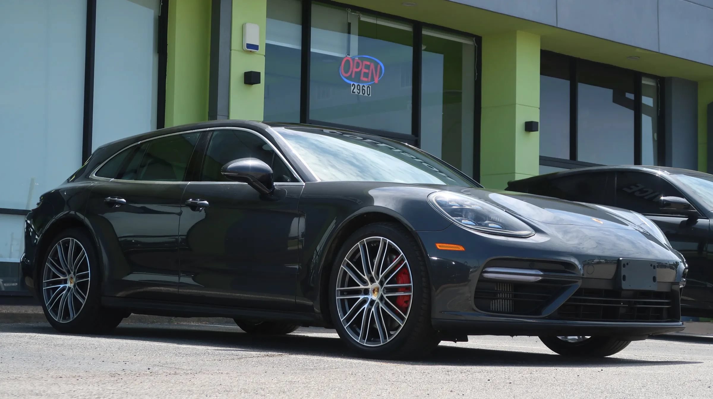 Used 2018 Porsche Panamera Turbo Sport Turismo AWD/4WD image 5