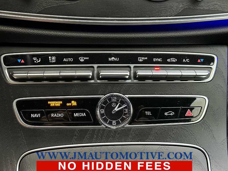 Used 2018 Mercedes-Benz E 300 4MATIC image 29