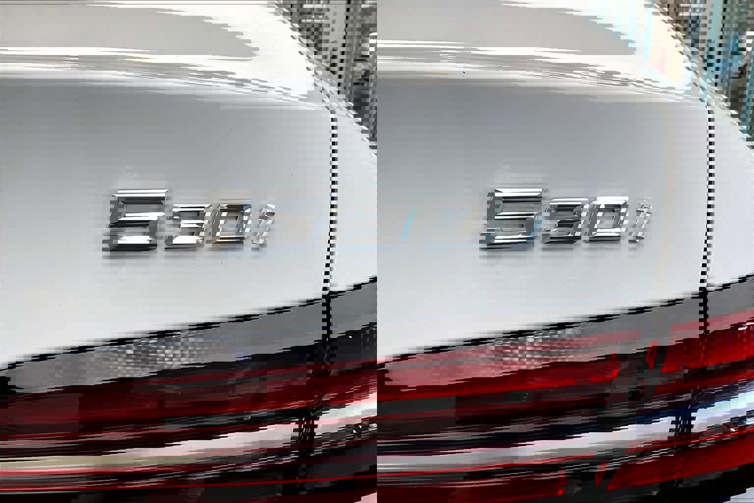 Used 2024 BMW 530i w/ Premium Package image 10