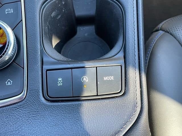 Used 2025 Cadillac XT4 Sport image 19