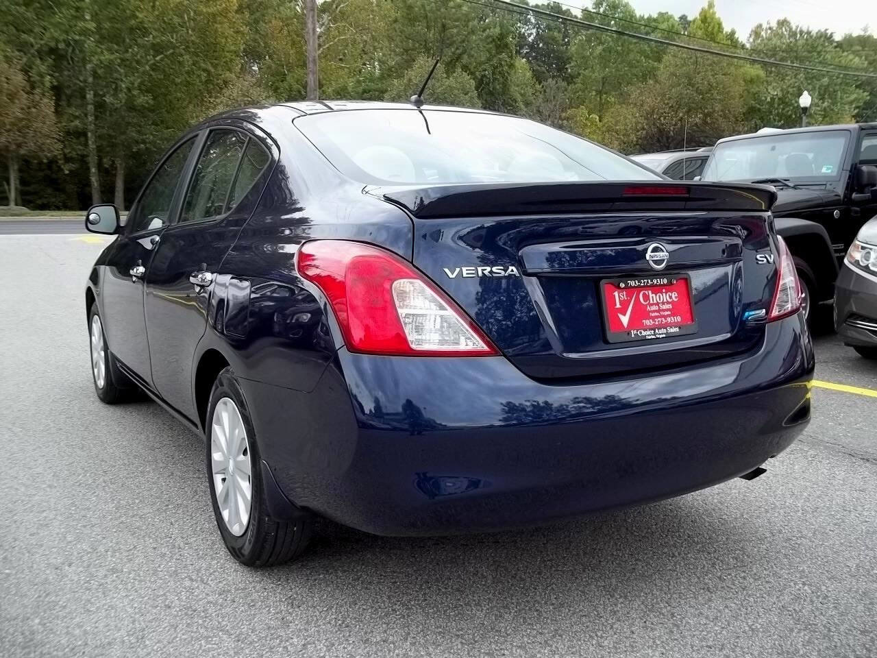 Used 2013 Nissan Versa SV w/ Convenience Pkg image 2