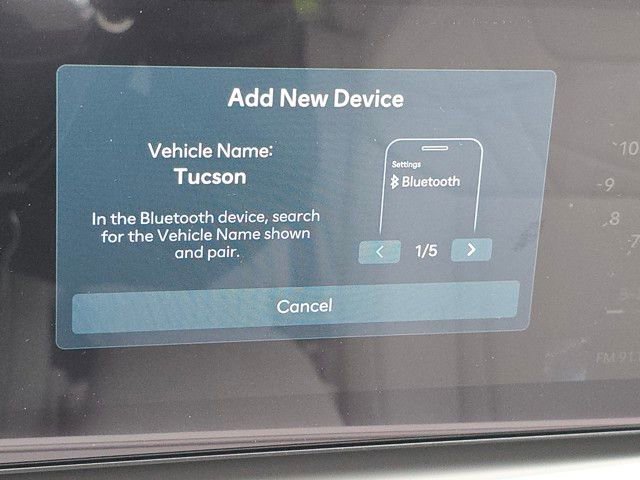 Certified 2025 Hyundai Tucson SE image 5