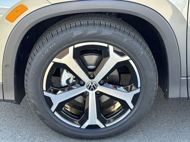 New 2026 Volkswagen Tiguan SE image 21