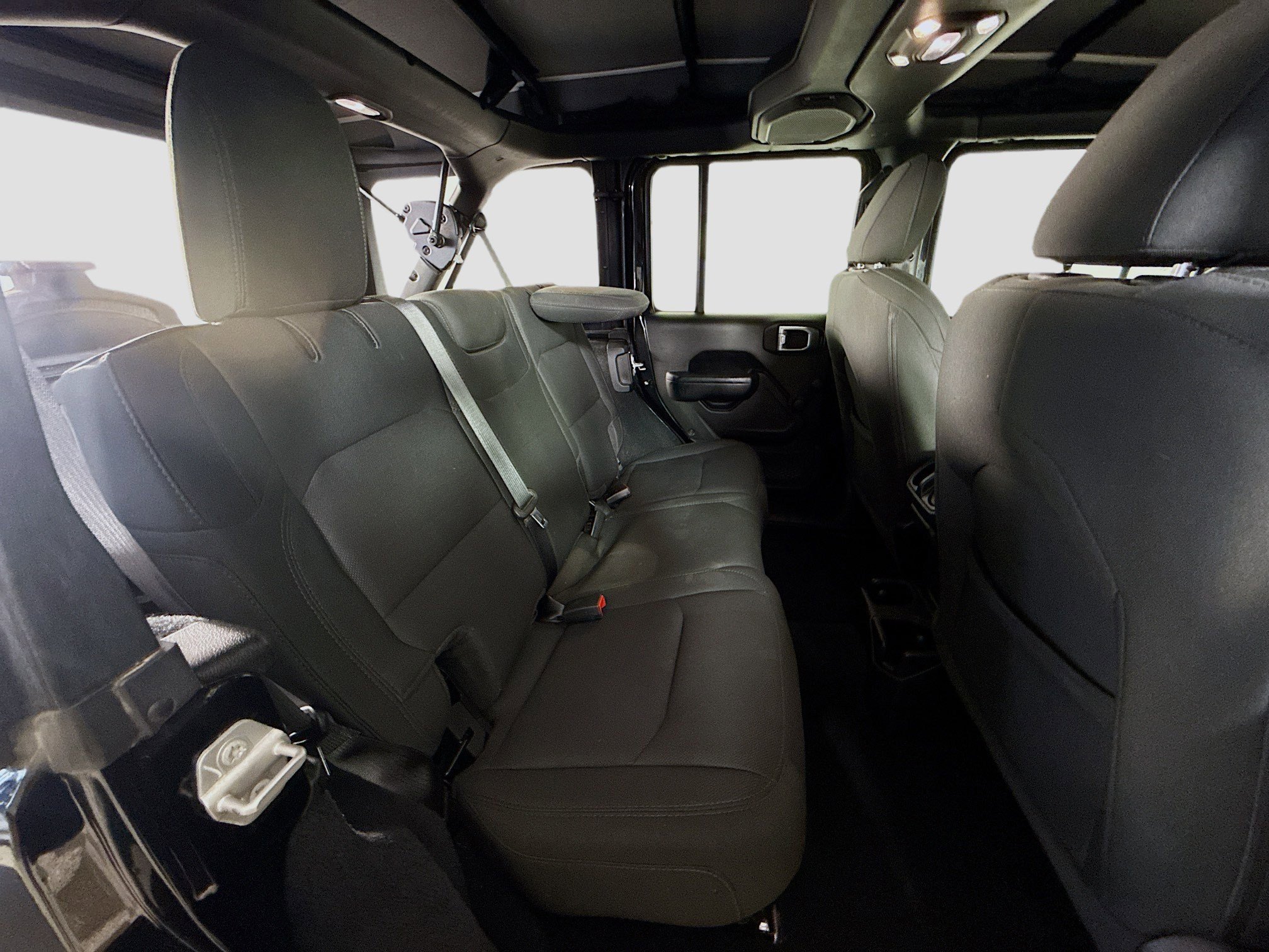 Used 2022 Jeep Wrangler Unlimited Sport image 27