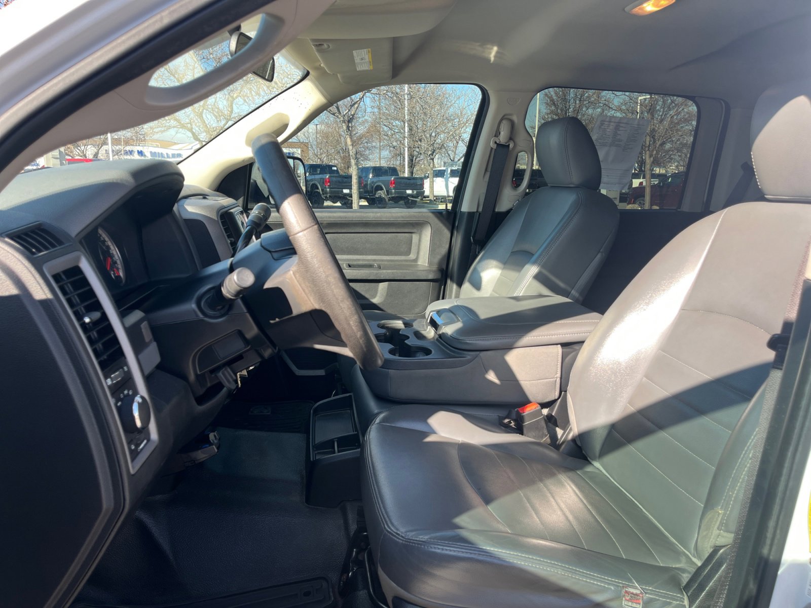 Used 2016 RAM 3500 Tradesman image 12